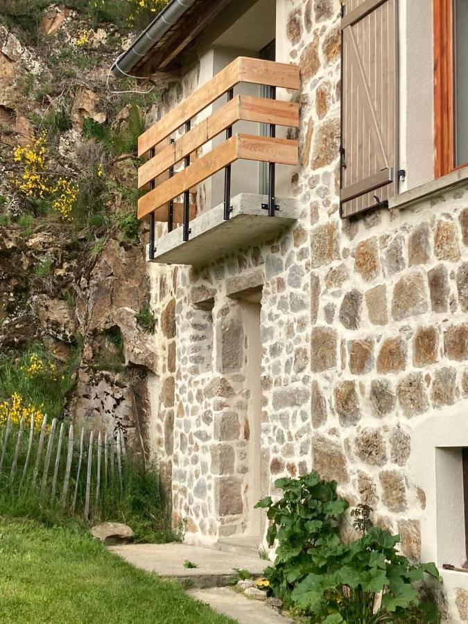 Moulin Des Comtes - Chambre Les Rochers Viverols Eksteriør billede